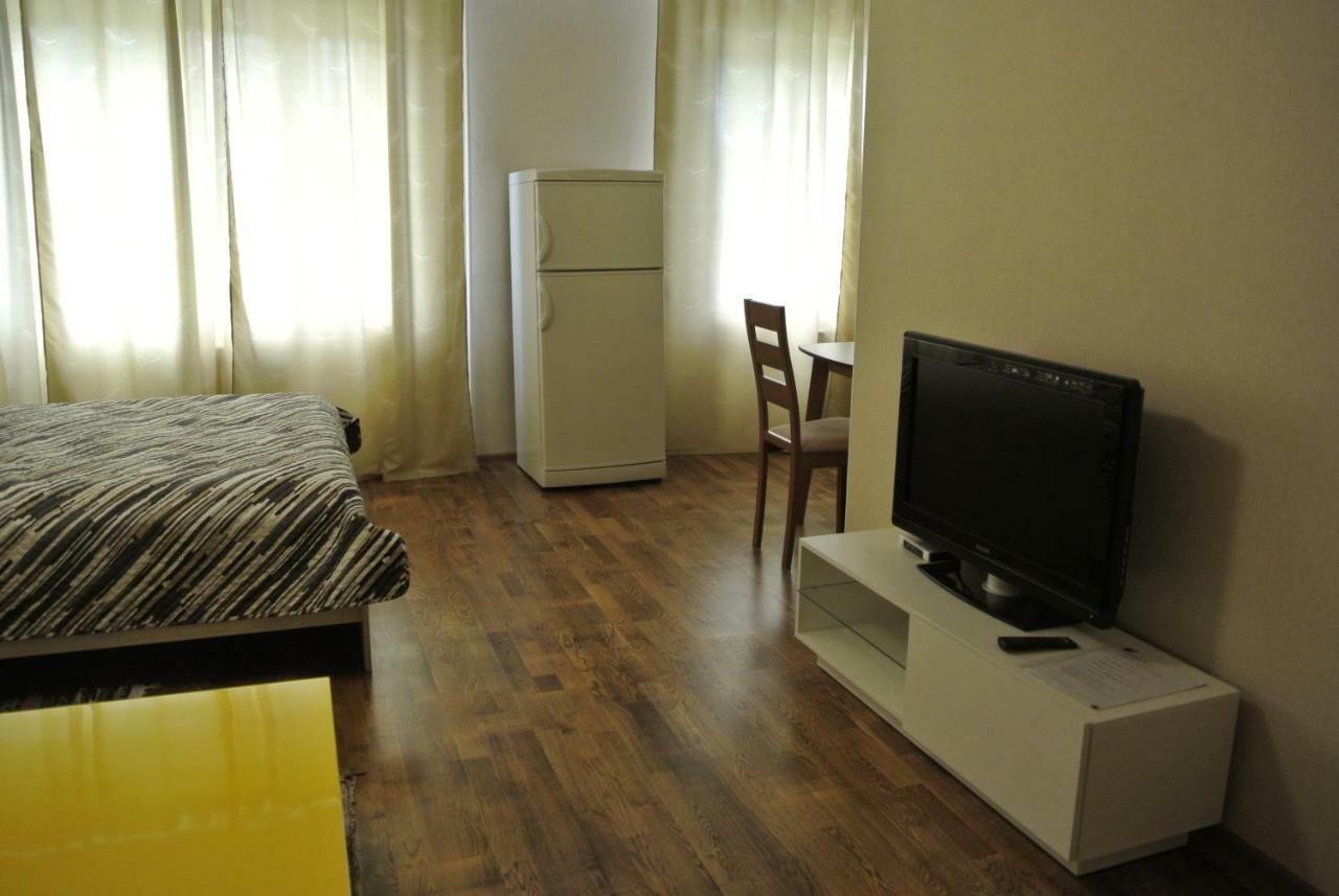 Piramida Apartments نارفا المظهر الخارجي الصورة